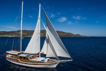 opus-yachting-motor-sailer-perrinita