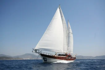 Luxury Sailing vessels - Opus Yachting