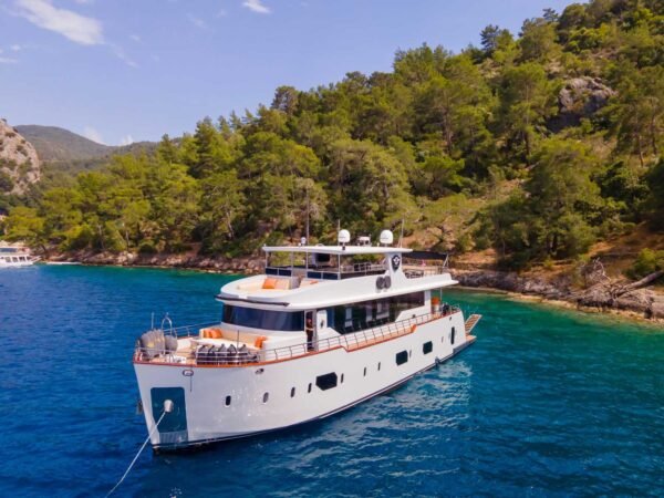 Rent a trawler boat in Turkey and in Greece