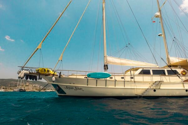 Aegean Schatz yacht - Greece luxury charters